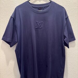 Louis Vuitton Embossed Logo Blue Short Sleeve Tee Size L